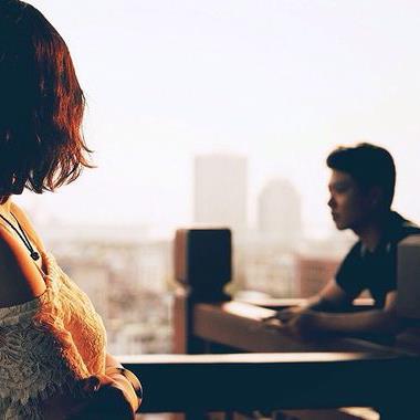 Chàng trai Hà thành nghe lời mẹ chia tay bạn gái vì lí do… không biết chặt gà gây tranh cãi CĐM