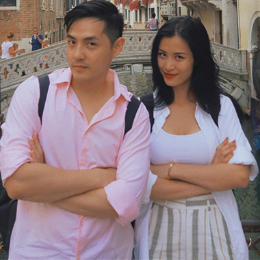 Dù đẹp đôi nhưng các cặp sao này vẫn khiến fan thất vọng vì chuyện này