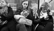 [Bộ ảnh] Sự chết dần của giao tiếp trong thời đại smartphone đáng để suy ngẫm