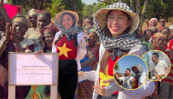 Thùy Tiên - Quang Linh Vlogs tặng giếng nước cho 300 hộ dân châu Phi