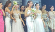 Lương Thùy Linh bắt được hoa cưới của Đỗ Mỹ Linh: "Xin vía" thành công