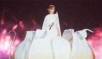 Bùi Lan Hương mở màn cho chuỗi MV chữa lành "Symphony in moonlight"