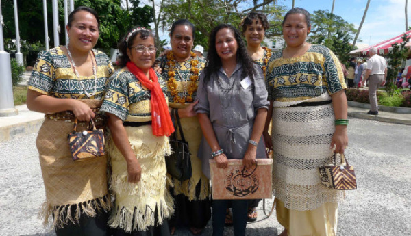 Chuyện lạ ở Tonga: Phụ nữ dưới 70kg đừng mong chờ có được tấm chồng