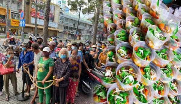 Sài Gòn: Thêm 9 địa điểm cơm từ thiện trong mùa giãn cách xã hội lần 2