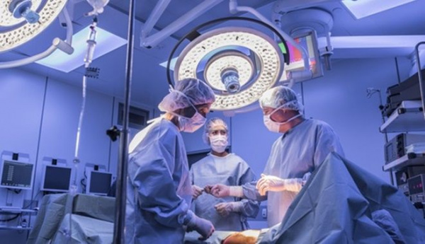 Vì sao Hàn Quốc bắt buộc đặt camera trong phòng phẫu thuật?