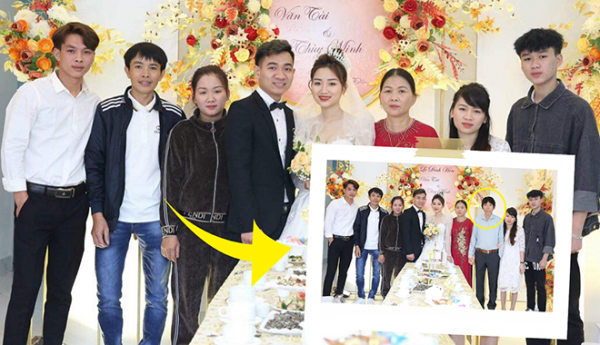 Xúc động bức ảnh gia đình ngày cưới: Kỉ niệm chỉ còn trên khung hình
