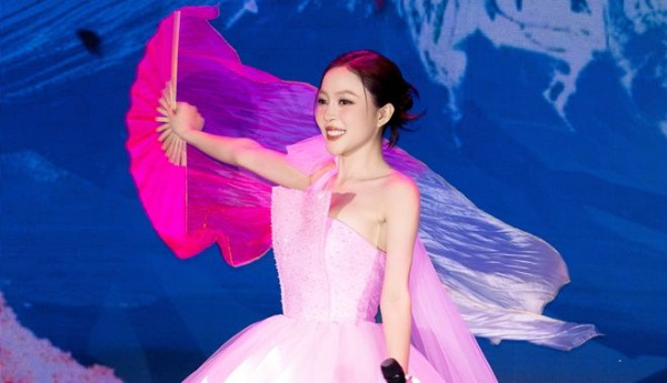 Hoa hậu Kiều Duy tập múa ballet chinh phục ngôi vị Miss International