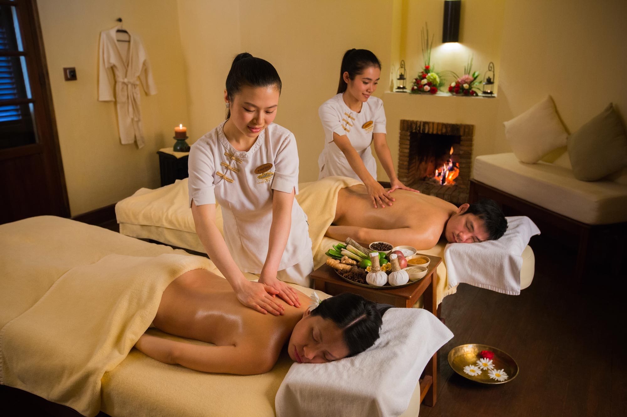 Vietnam Massage Girl