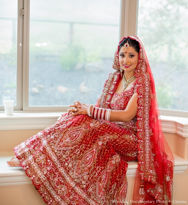 Trang phục cưới độc đáo của cô dâu Ấn Độ
