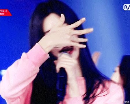 bestie idol nu co ban tay dep
