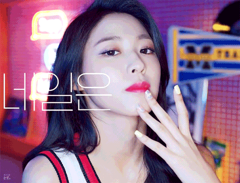 bestie idol nu co ban tay dep