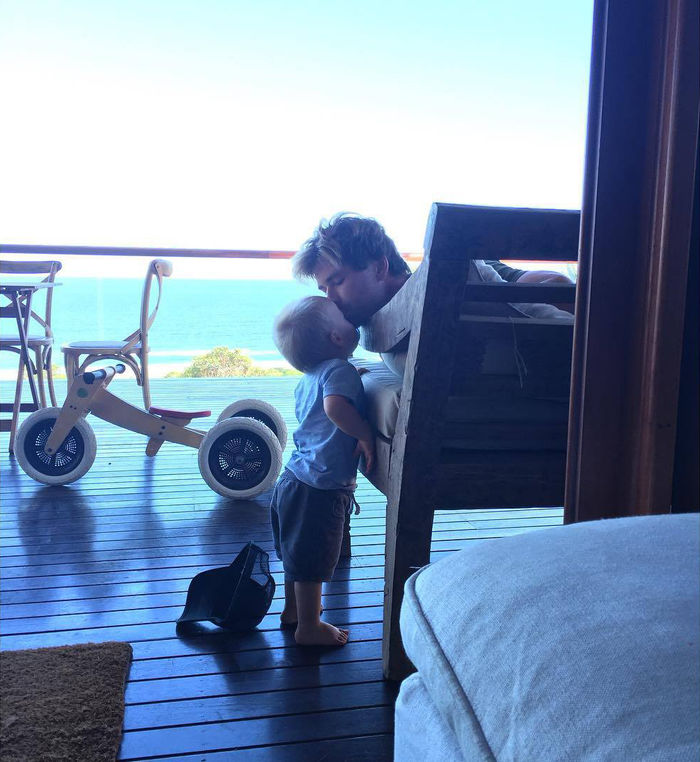 bestie chris hemsworth