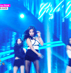 bestie day dai nguc cua idol nu