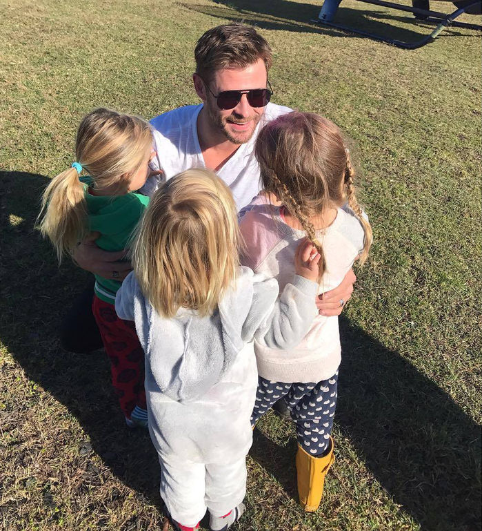 bestie chris hemsworth