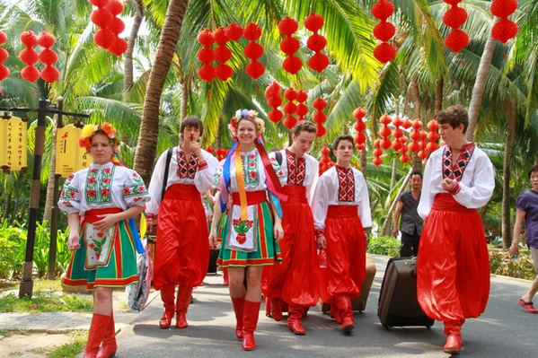 bestie gioi tre cac nuoc song tu lap khi nao