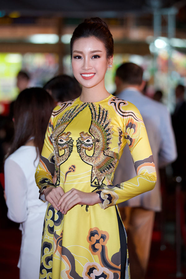 bestie thoi trang sao viet mac dep