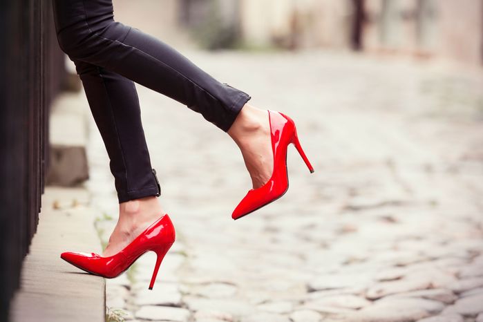 Những lí do khiến bạn gái nói không với giày cao gót