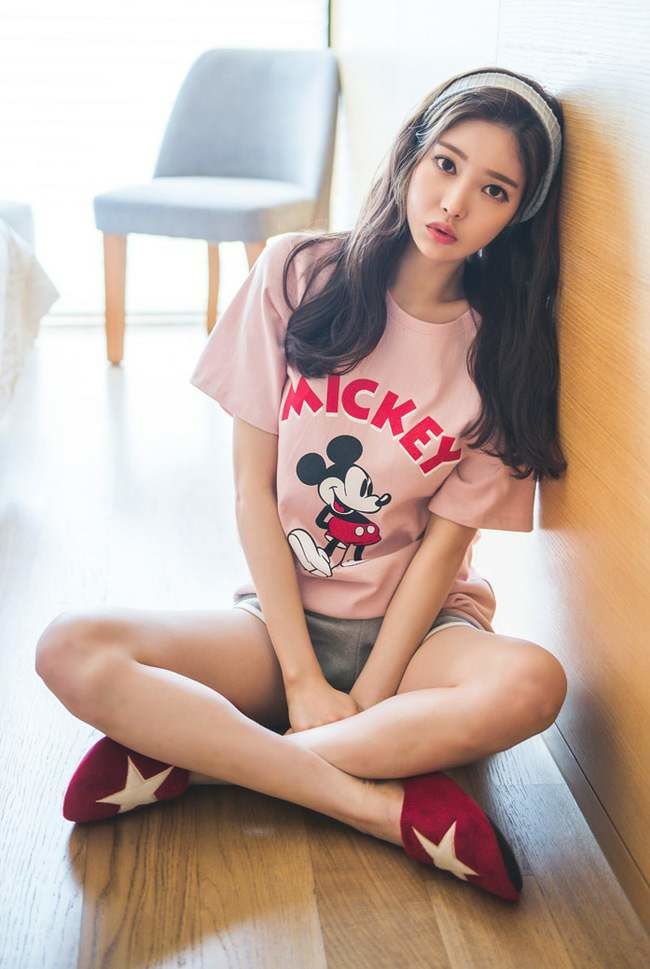 bestie nhung kieu con gai de e