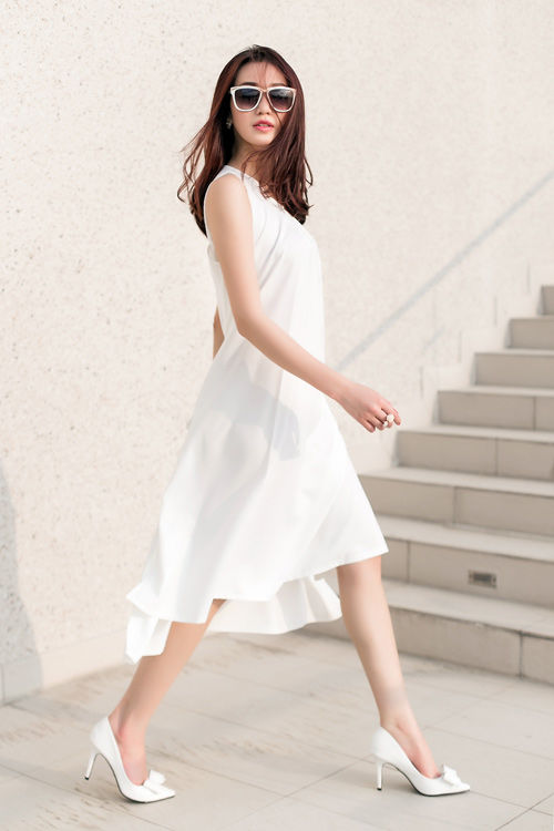 bestie nguoi dep Viet do sac voi tong trang