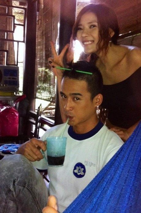 bestie dang anh lang man chan che sao viet thi nhauy dim hang ban doi