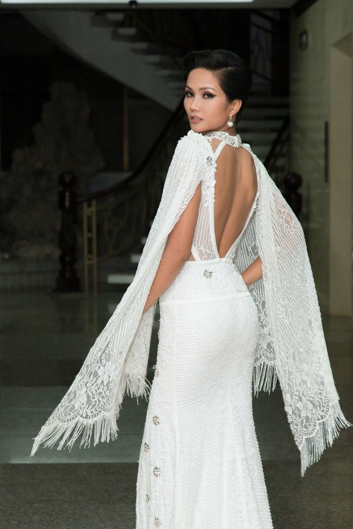 bestie nguoi dep Viet do sac voi tong trang