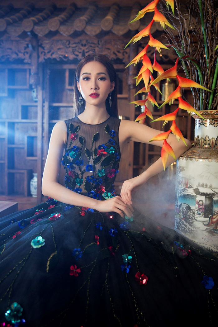bestie huong giang dung hang mai miet tu luc ca hat den khi chinh chien hoa hau