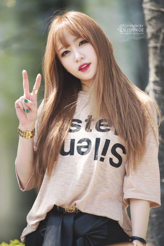 Bestie guong mat moc
