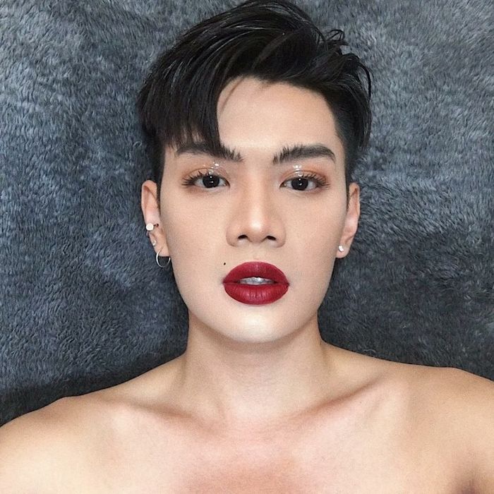 bestie nhin lai anh thuo chua lot xac sao viet chi muon giau nhem di