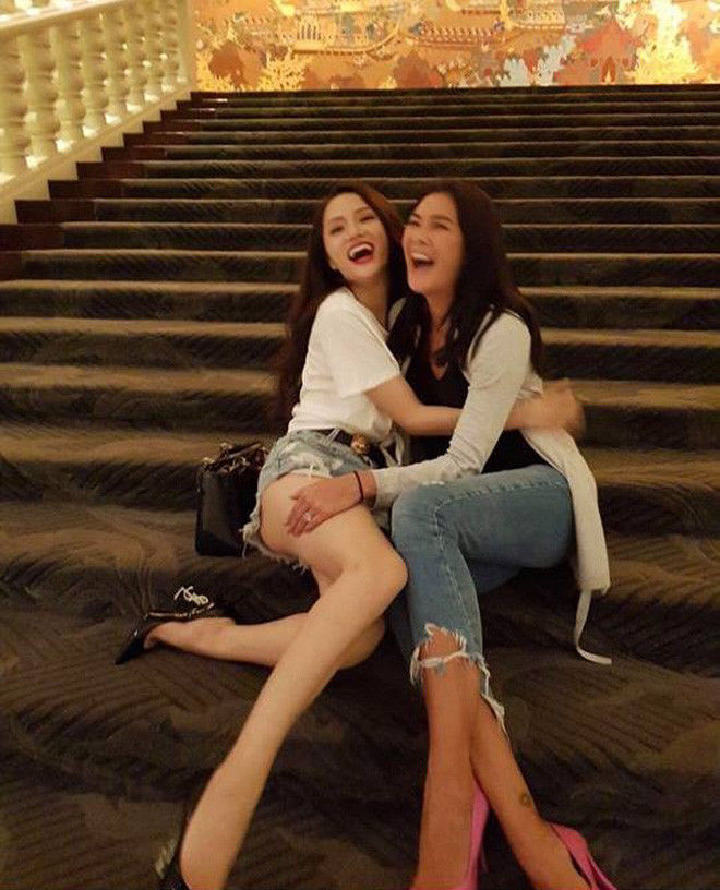 Bestie - Xuyt xoa ghen ti voi sao Viet khi than thiet chup hinh cung sao ngoai