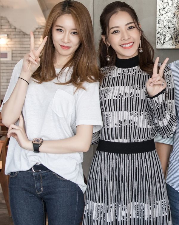 Bestie - Xuyt xoa ghen ti voi sao Viet khi than thiet chup hinh cung sao ngoai