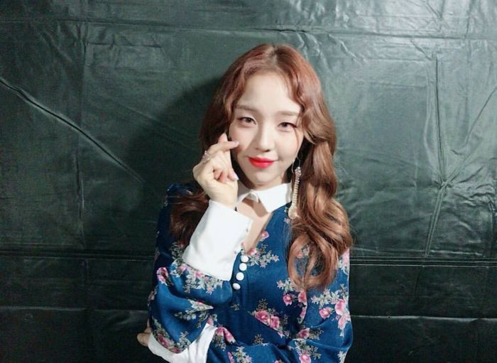 Bestie - 1 item 10 idol mac xem thu ai la nguoi mac đep hơn