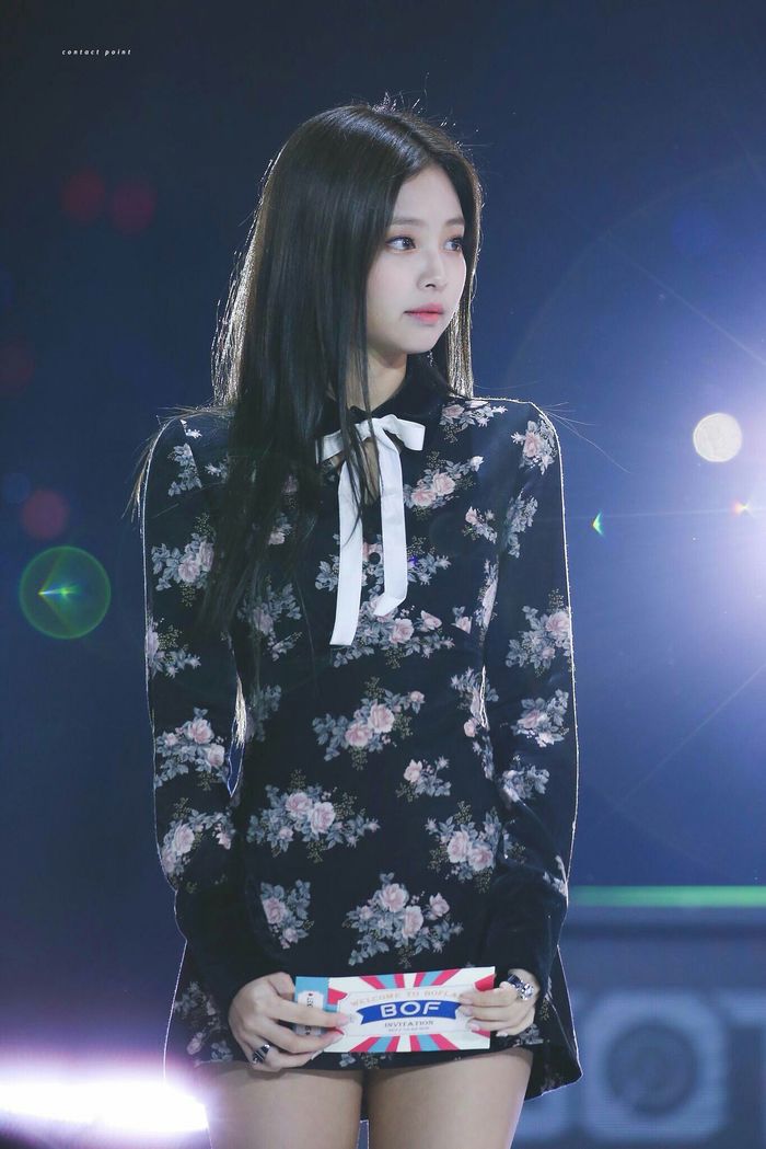 Bestie - 1 item 10 idol mac xem thu ai la nguoi mac đep hơn