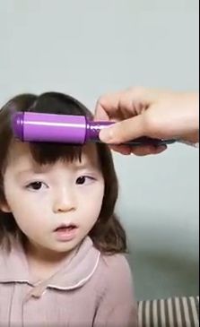 Cư dân mạng thích thú trước vẻ đáng yêu của bé gái
