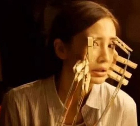 Đủ kiểu chứng minh không phẫu thuật thẩm mỹ của các người đẹp Hoa ngữ