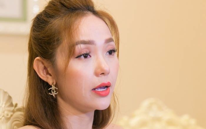 So kè khoảnh khắc 17 mĩ nhân Việt rơi nước mắt