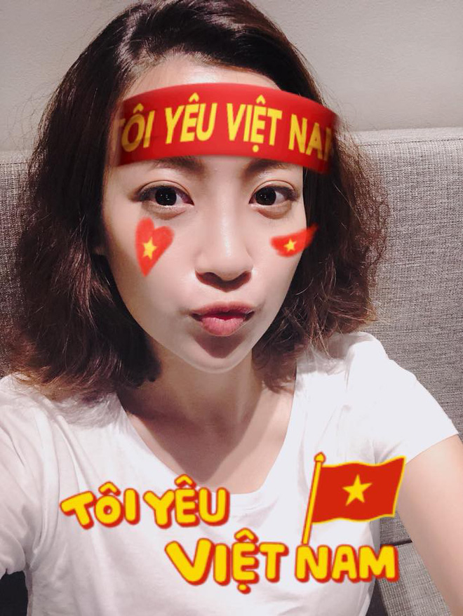 Ảnh hot sao Việt: NS Lê Bình xúc động khi gặp Mai Phương