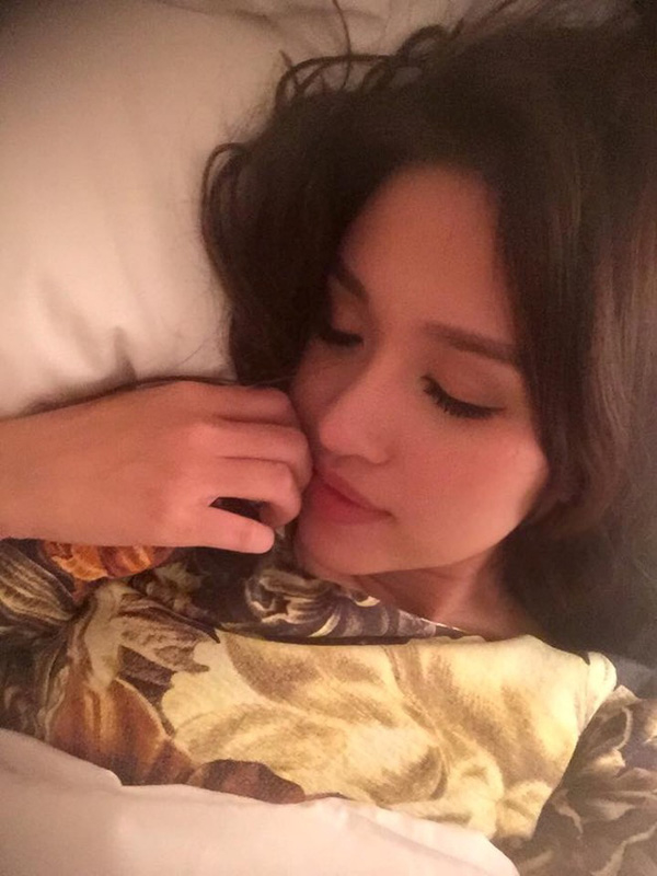 Nhung bi mat cuc hay ho ma fan phat hien tu nhung tam hinh selfie cua sao