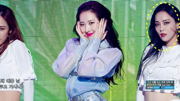Những lần các vũ công nóng bỏng chiếm spotligh của idol trên sân khấu