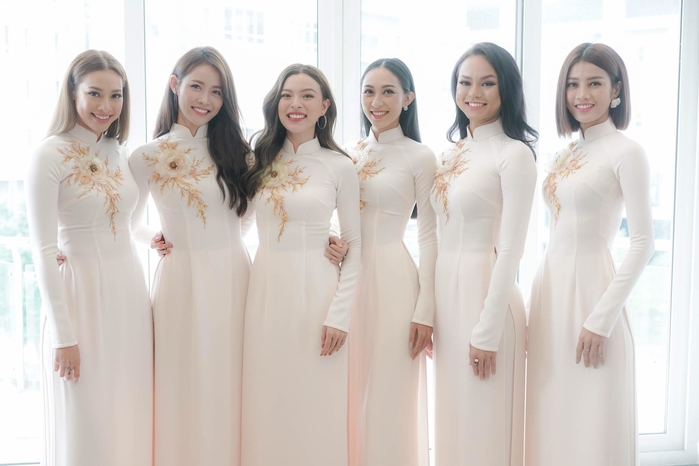 Ảnh hot sao Việt: Nam Em phát tướng, Đinh Ngọc Diệp khoe bụng bầu