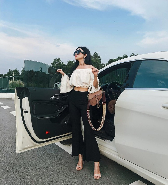 ‘Ngã sấp mặt’ khoe của đang là hot trend khiến sao Việt rần rần