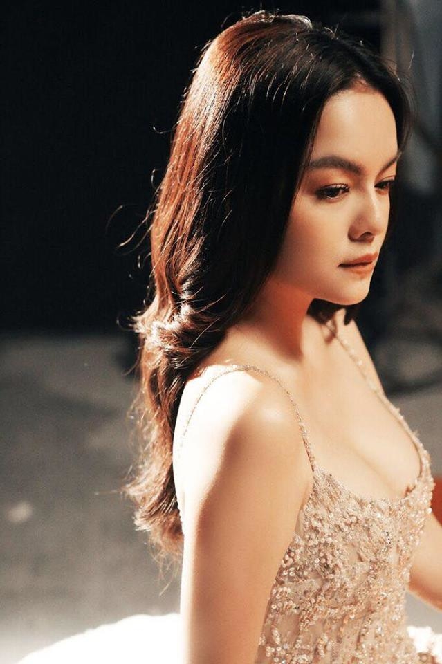 Sau đổ vỡ hôn nhân, mỹ nhân Việt lột xác gợi cảm và quyến rũ hơn