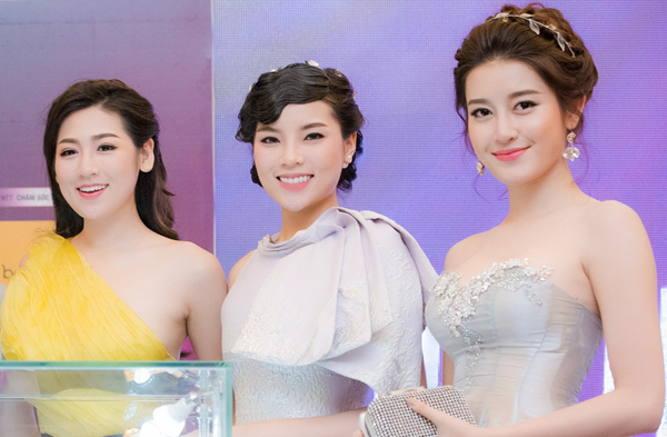 Đặt lên bàn cân 3 người đẹp lứa 9X vướng nhiều thị phi của showbiz