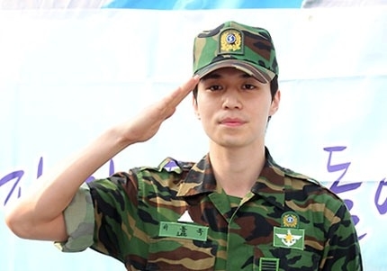 Fangirl đổ đứ đừ trước loạt ảnh tại ngũ đẹp xuất chúng của sao nam Hàn