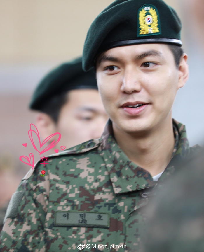 Fangirl đổ đứ đừ trước loạt ảnh tại ngũ đẹp xuất chúng của sao nam Hàn