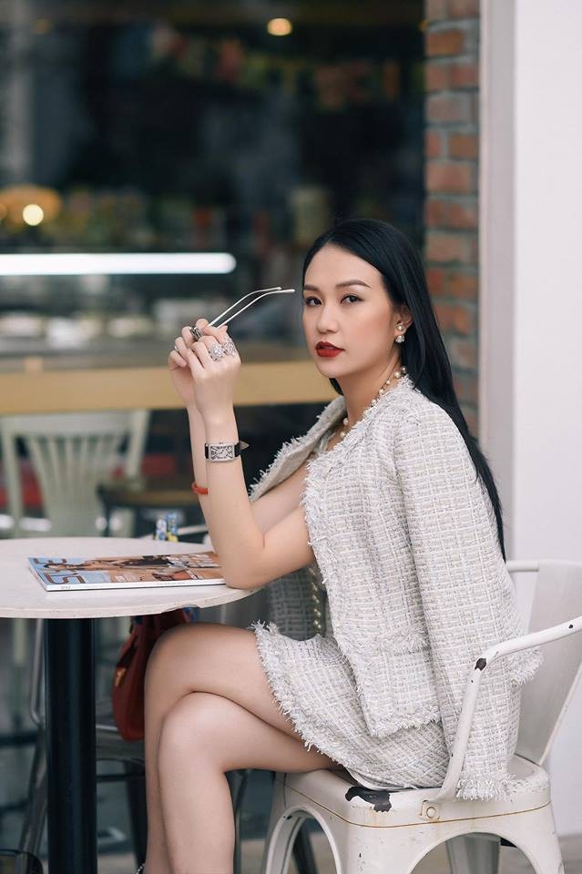 Học hỏi phong cách của 4 bà mẹ bỉm sữa Vbiz