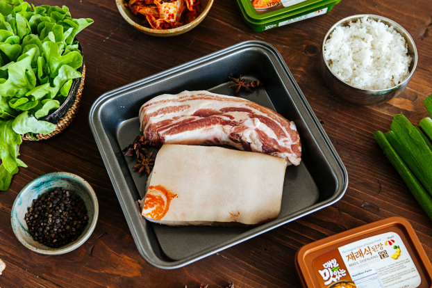 Học lỏm bí kíp này của người Hàn để món thịt luộc ngon hơn