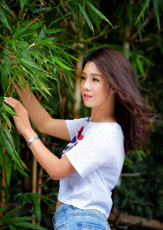 “Người mẫu đông con nhất Việt Nam” khoe hình thể như thiếu nữ đôi mươi