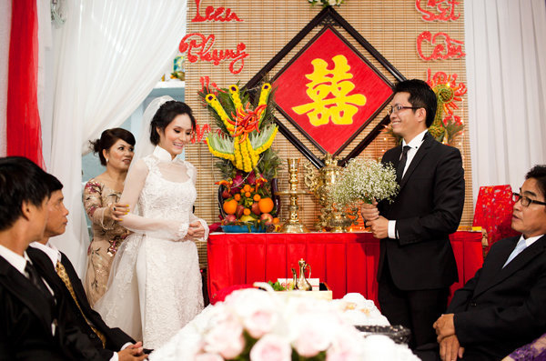 Những phong tục trong ngày cưới mà bạn nên tuân theo để tránh rước họa