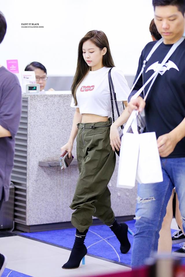 Thời trang sân bay sang chảnh của Jennie Kim