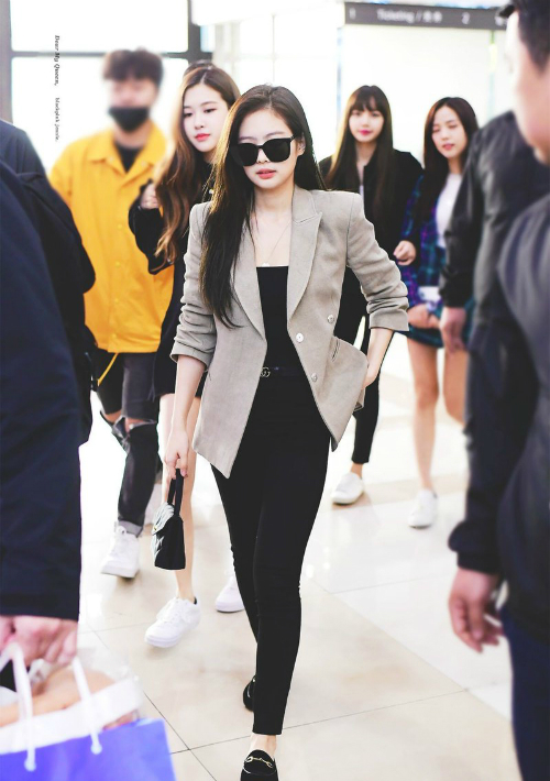 Thời trang sân bay sang chảnh của Jennie Kim
